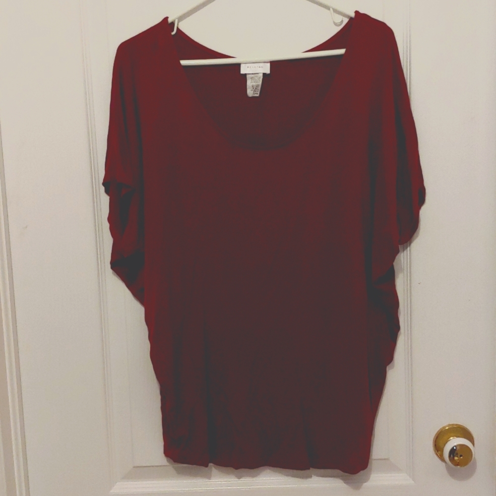 Stylish & nice for warmer weather burgundy top
